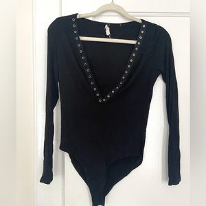 Black button up bodysuit - LA Hearts